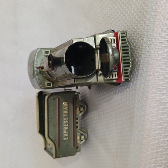 Battery Operated Cable Express Tin Train - Picture 6 of 12